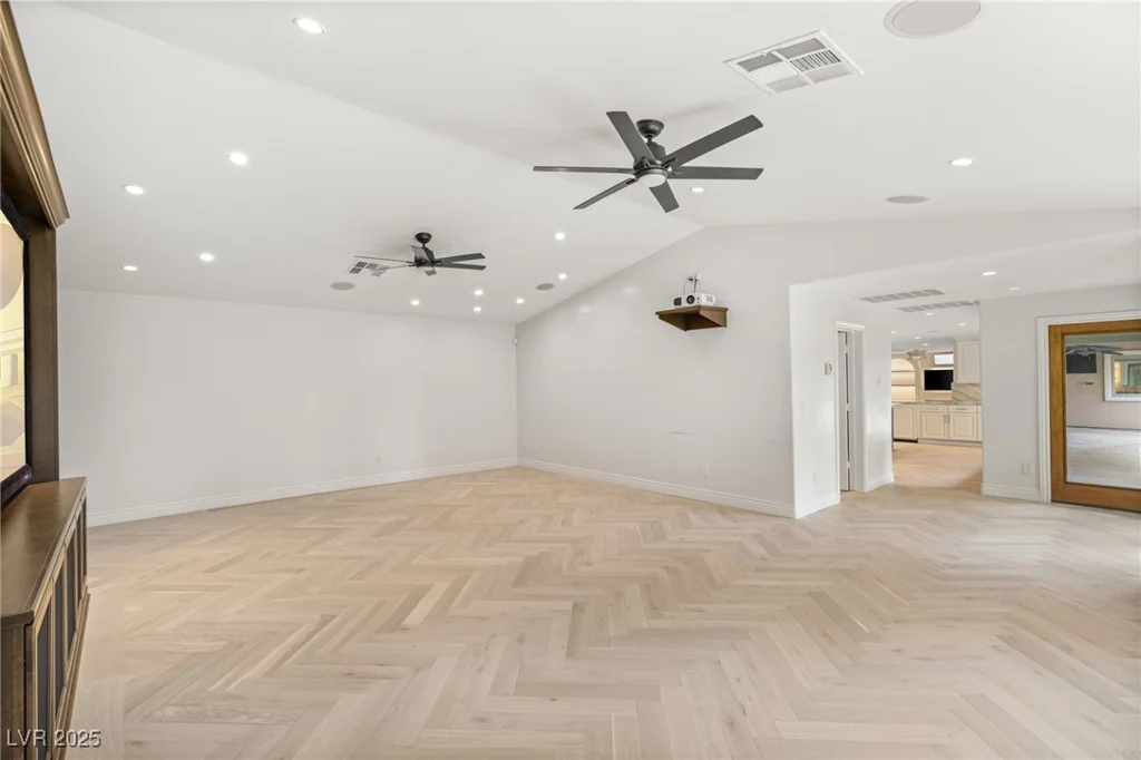 105 Quail Run, Henderson, NV 89014