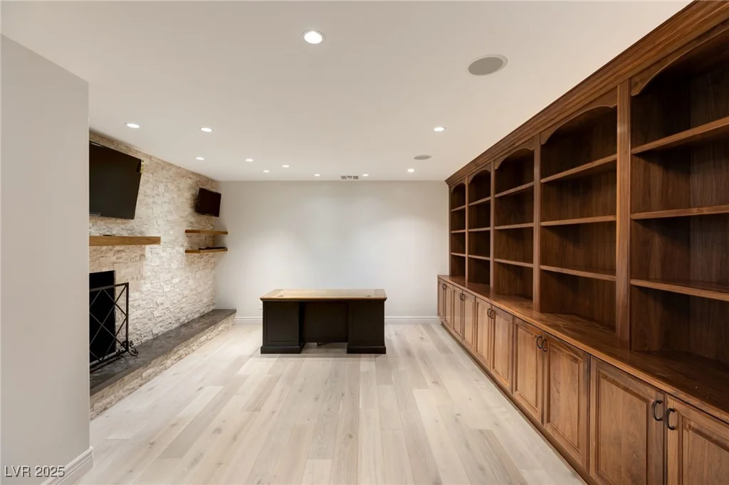 105 Quail Run, Henderson, NV 89014