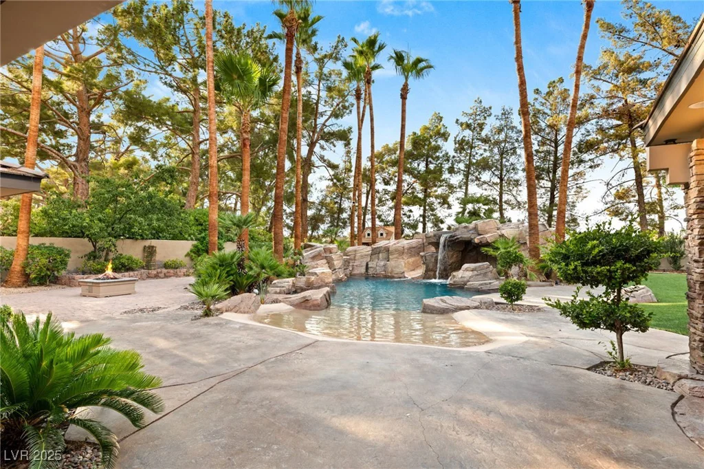 105 Quail Run, Henderson, NV 89014