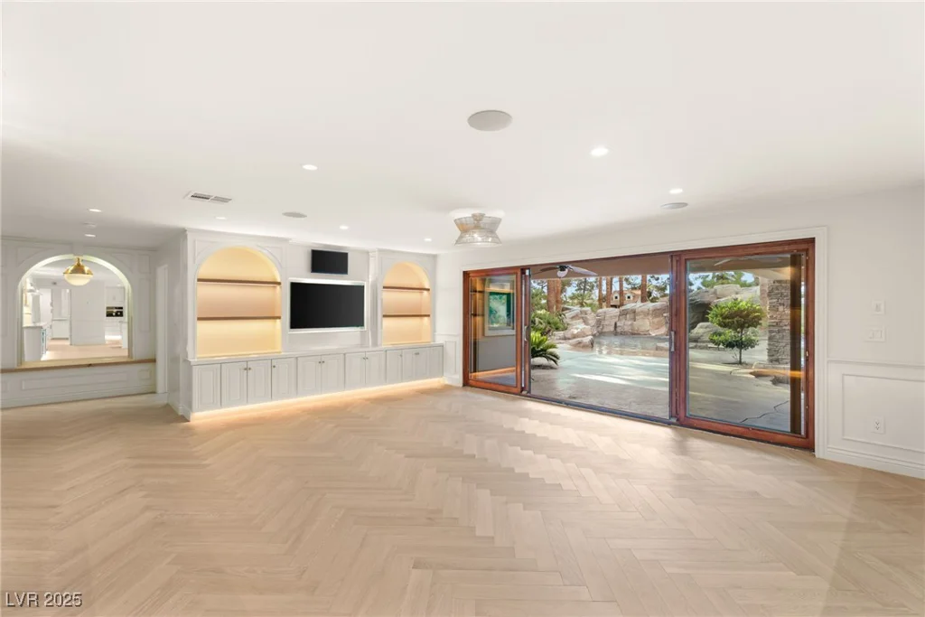 105 Quail Run, Henderson, NV 89014