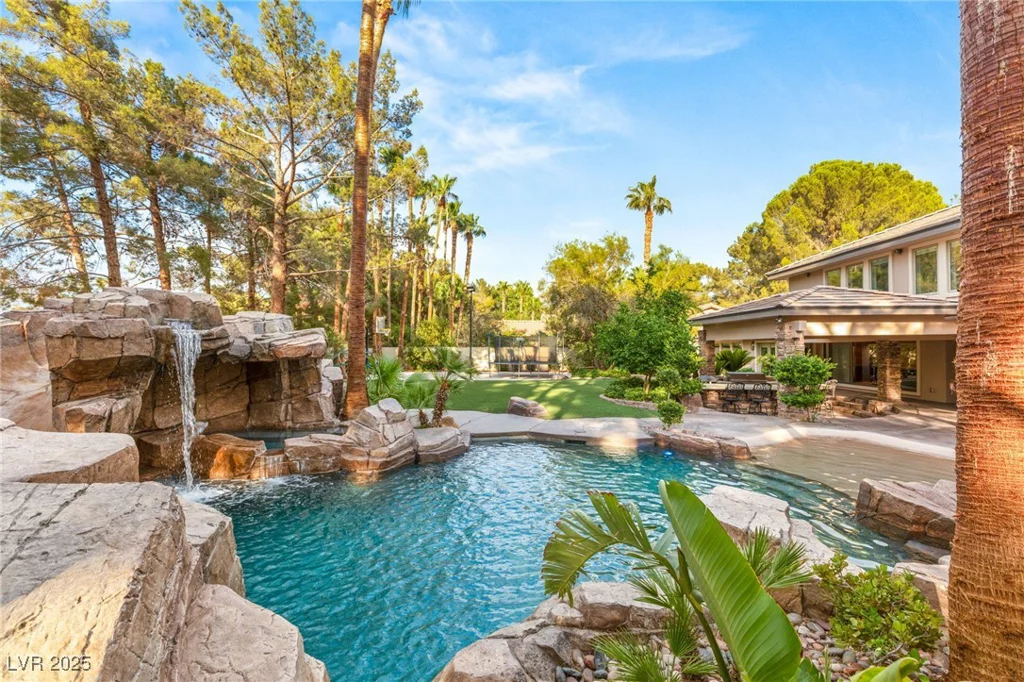 105 Quail Run, Henderson, NV 89014