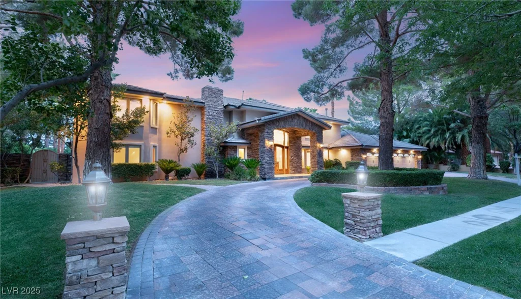 105 Quail Run, Henderson, NV 89014