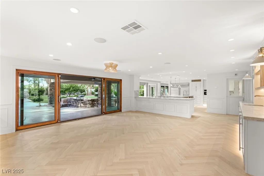 105 Quail Run, Henderson, NV 89014