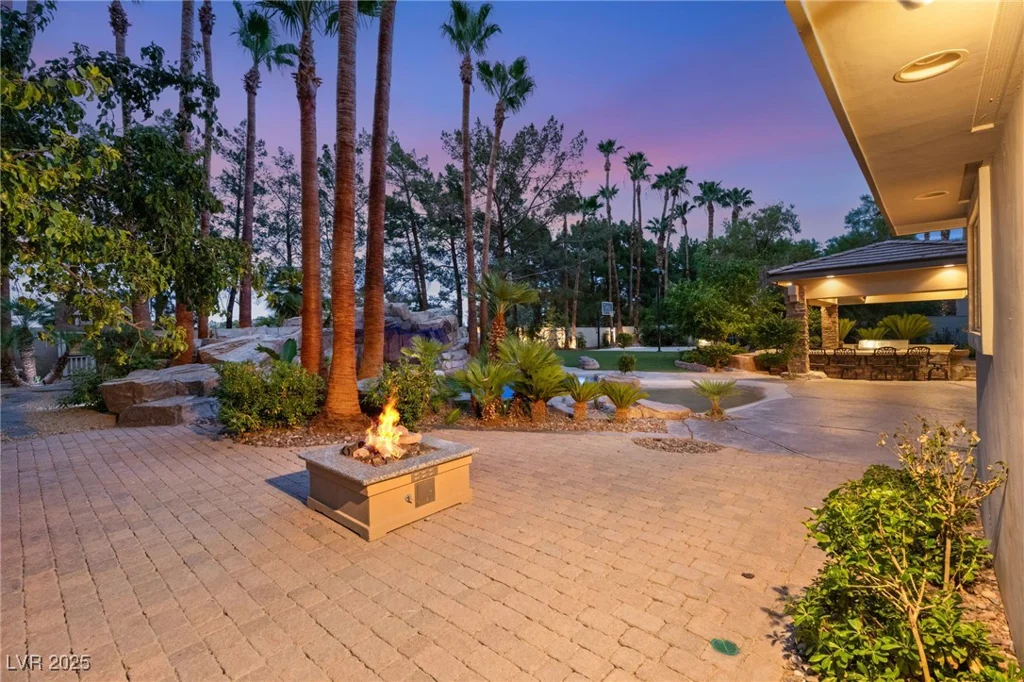 105 Quail Run, Henderson, NV 89014