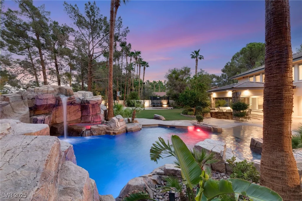 105 Quail Run, Henderson, NV 89014