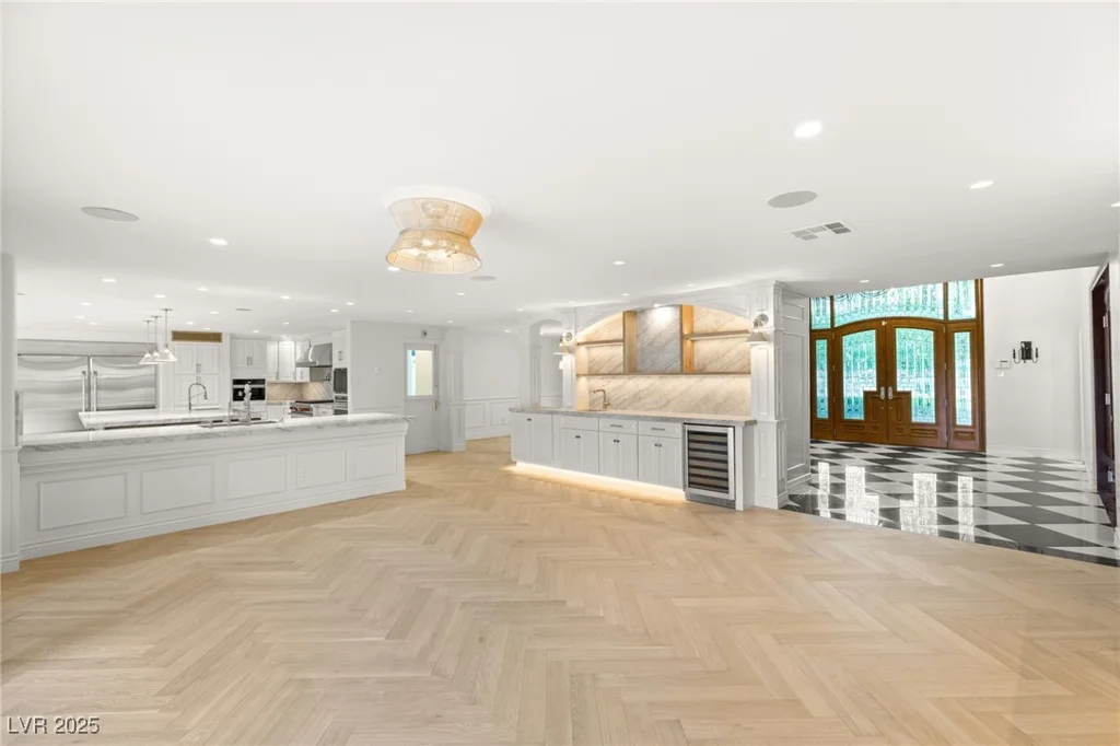 105 Quail Run, Henderson, NV 89014