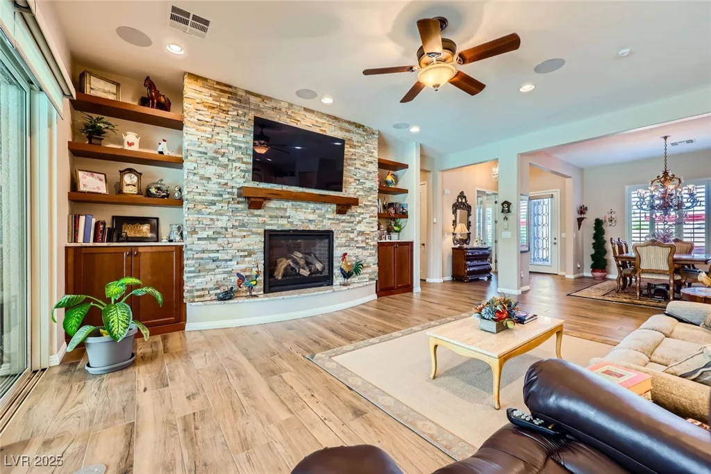 8985 Helena, Las Vegas, NV 89129