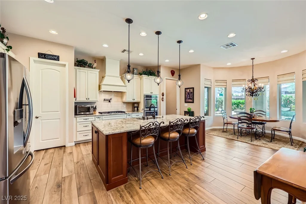 8985 Helena, Las Vegas, NV 89129