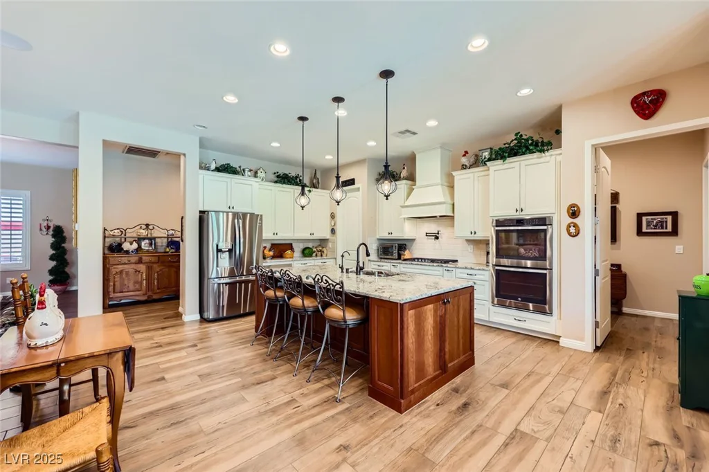 8985 Helena, Las Vegas, NV 89129