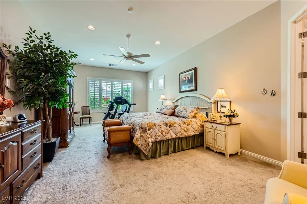 8985 Helena, Las Vegas, NV 89129