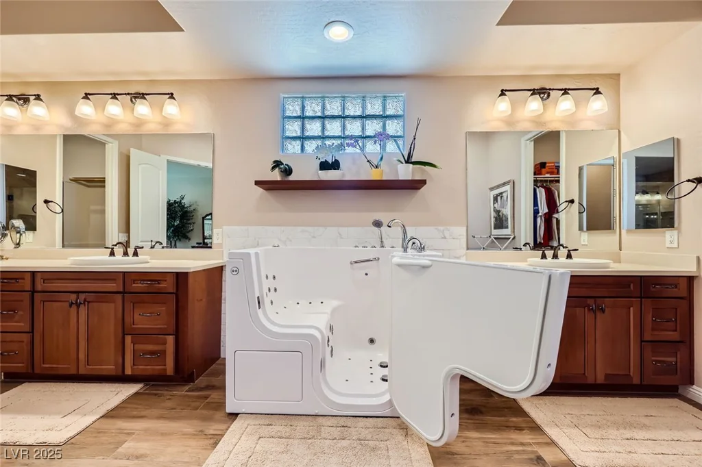 8985 Helena, Las Vegas, NV 89129
