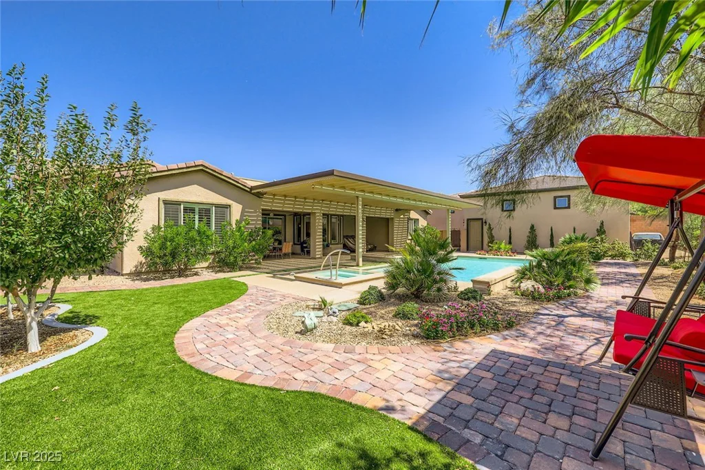 8985 Helena, Las Vegas, NV 89129