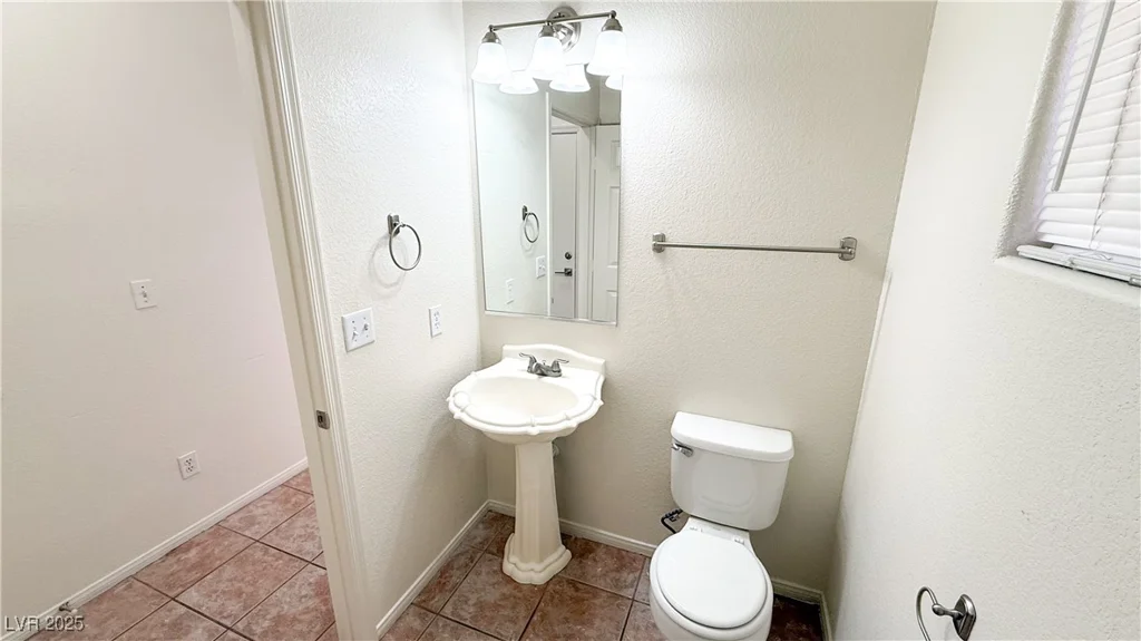 5933 Royal Castle, Las Vegas, NV 89130