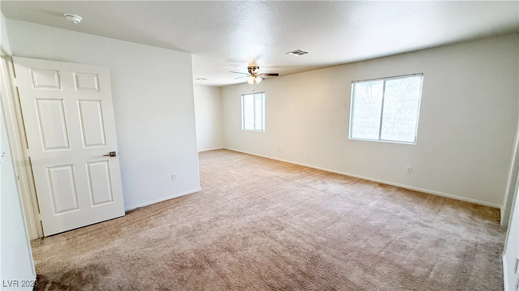 5933 Royal Castle, Las Vegas, NV 89130