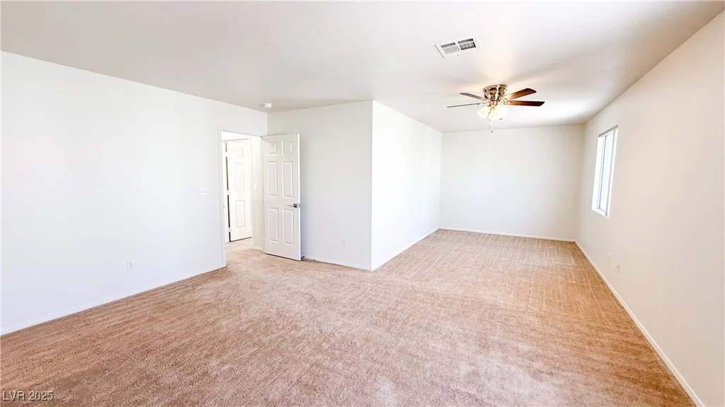 5933 Royal Castle, Las Vegas, NV 89130