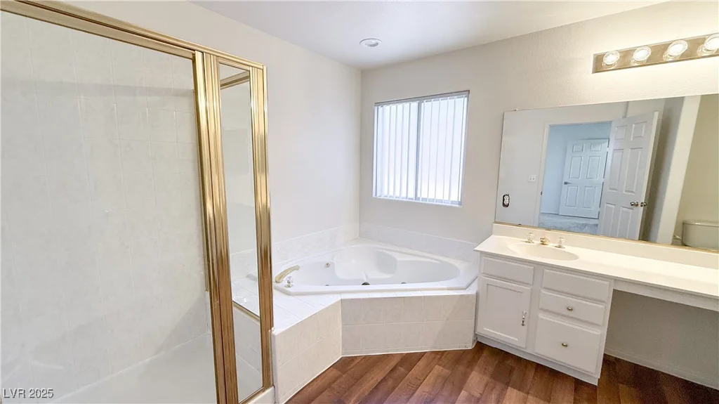 5933 Royal Castle, Las Vegas, NV 89130