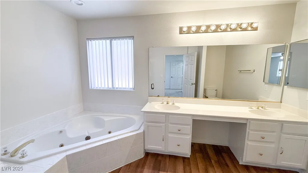 5933 Royal Castle, Las Vegas, NV 89130