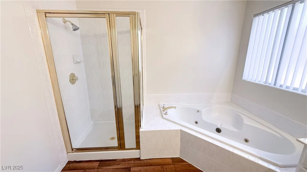 5933 Royal Castle, Las Vegas, NV 89130