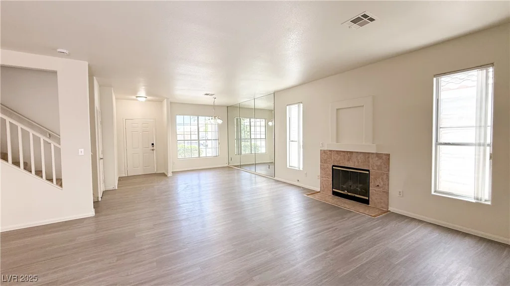 5933 Royal Castle, Las Vegas, NV 89130