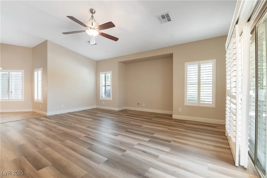 164 Glenbrook Estates, Las Vegas, NV 89183