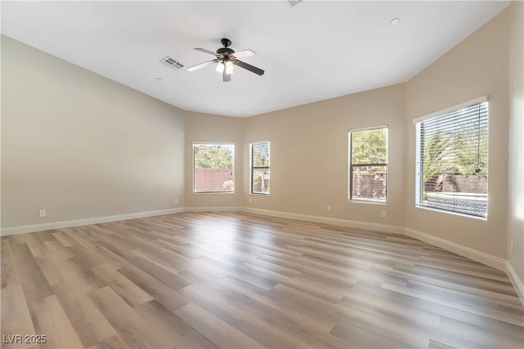 164 Glenbrook Estates, Las Vegas, NV 89183