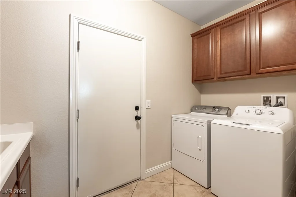 164 Glenbrook Estates, Las Vegas, NV 89183