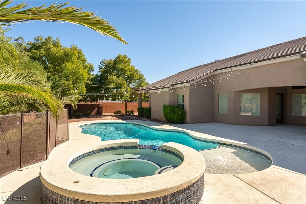 164 Glenbrook Estates, Las Vegas, NV 89183