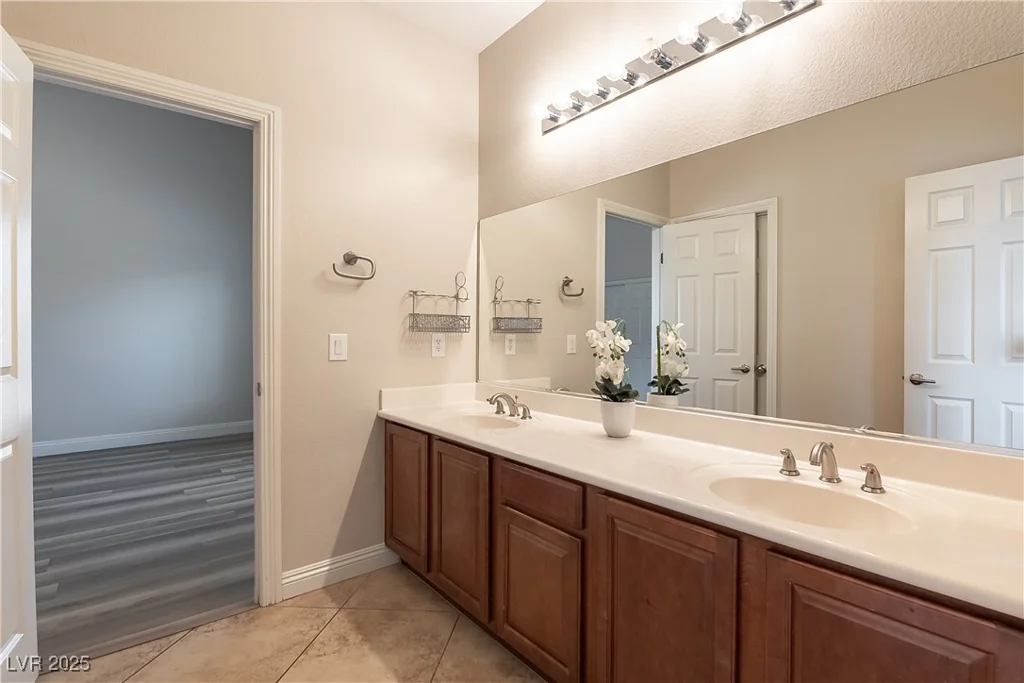 164 Glenbrook Estates, Las Vegas, NV 89183