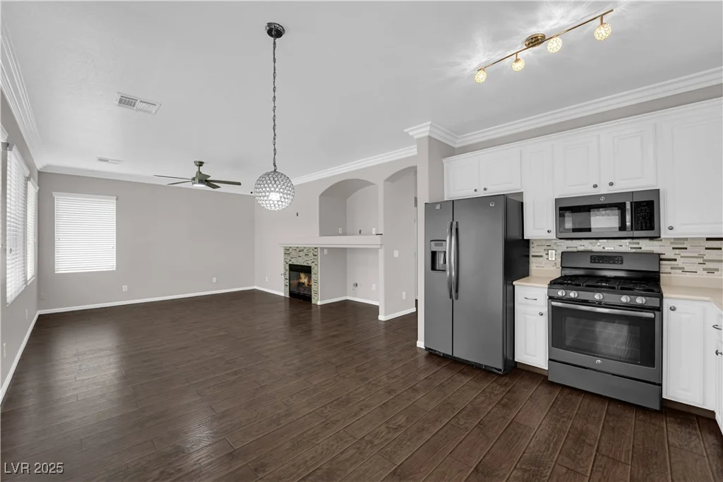 1047 Pearl Isle, Las Vegas, NV 89123