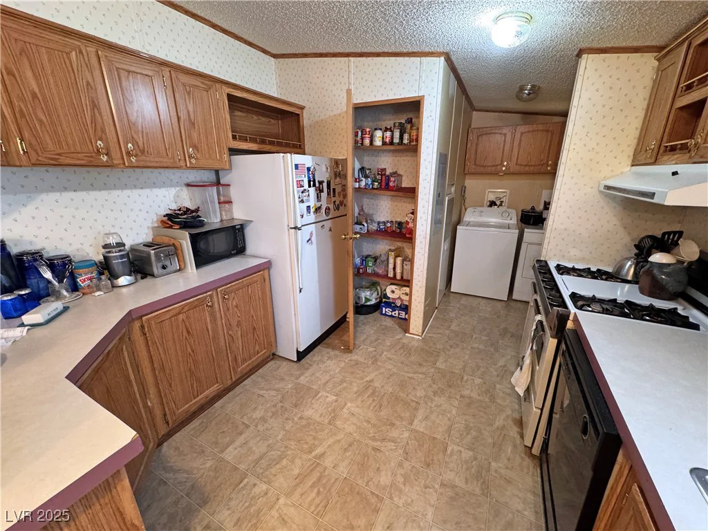 1050 Donner, Pahrump, NV 89048