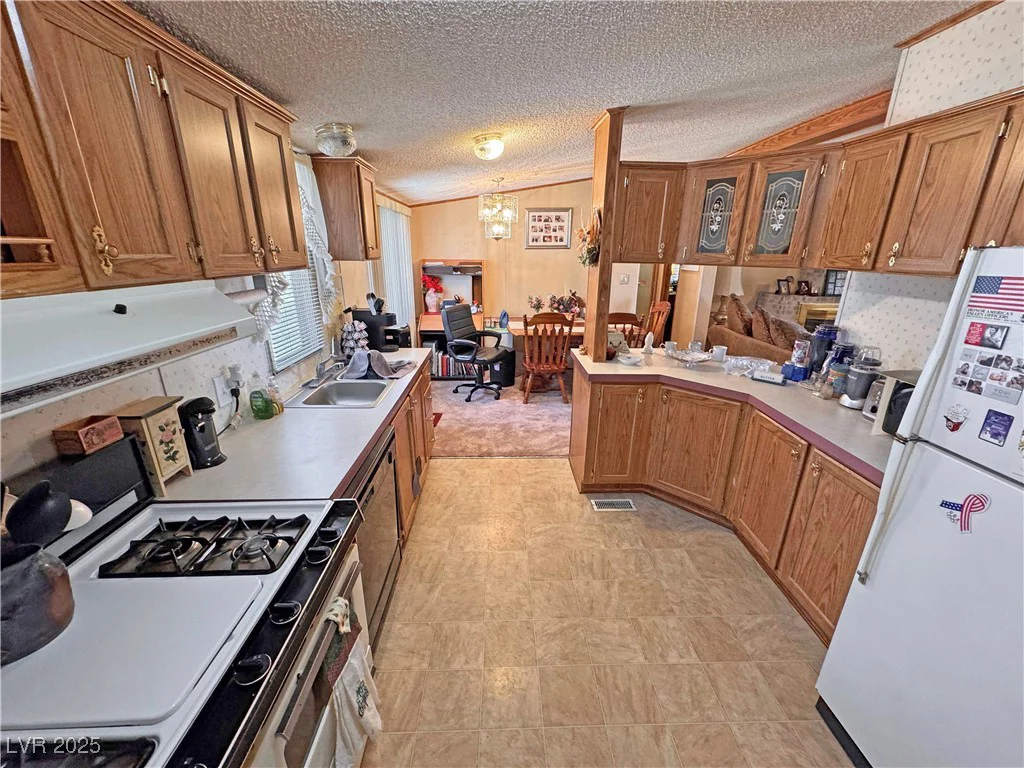 1050 Donner, Pahrump, NV 89048