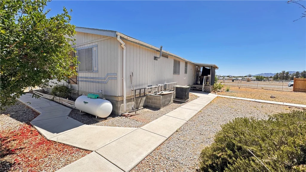 1050 Donner, Pahrump, NV 89048