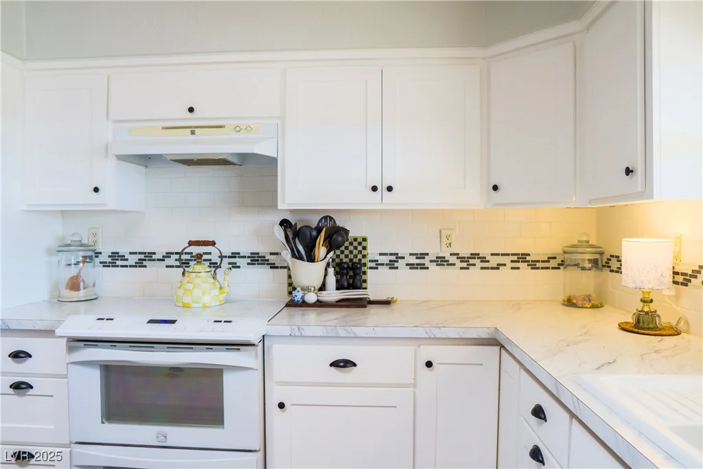 7600 Pioneer, Pahrump, NV 89061