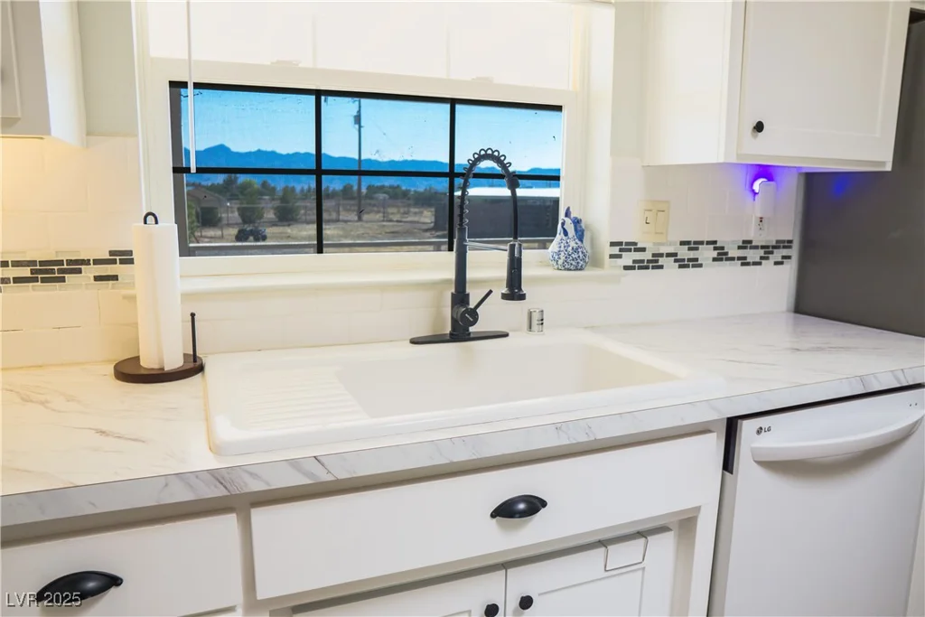 7600 Pioneer, Pahrump, NV 89061