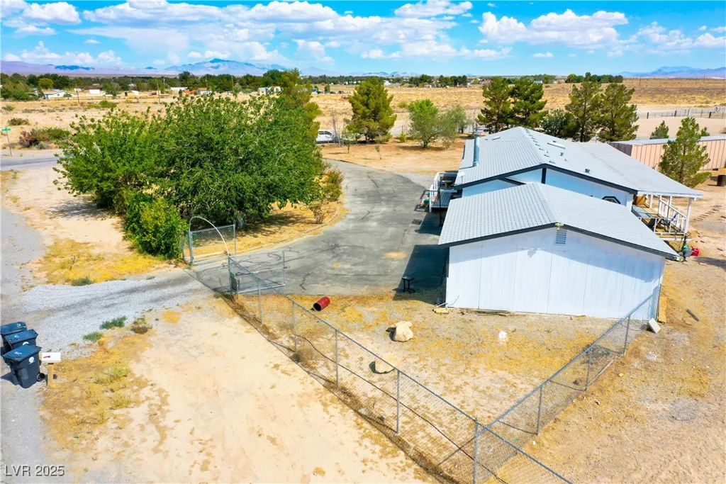 7600 Pioneer, Pahrump, NV 89061