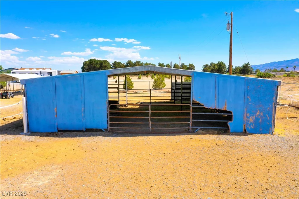7600 Pioneer, Pahrump, NV 89061