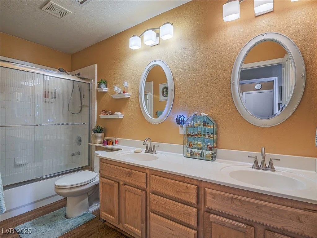 3591 Yorba Linda, Las Vegas, NV 89122