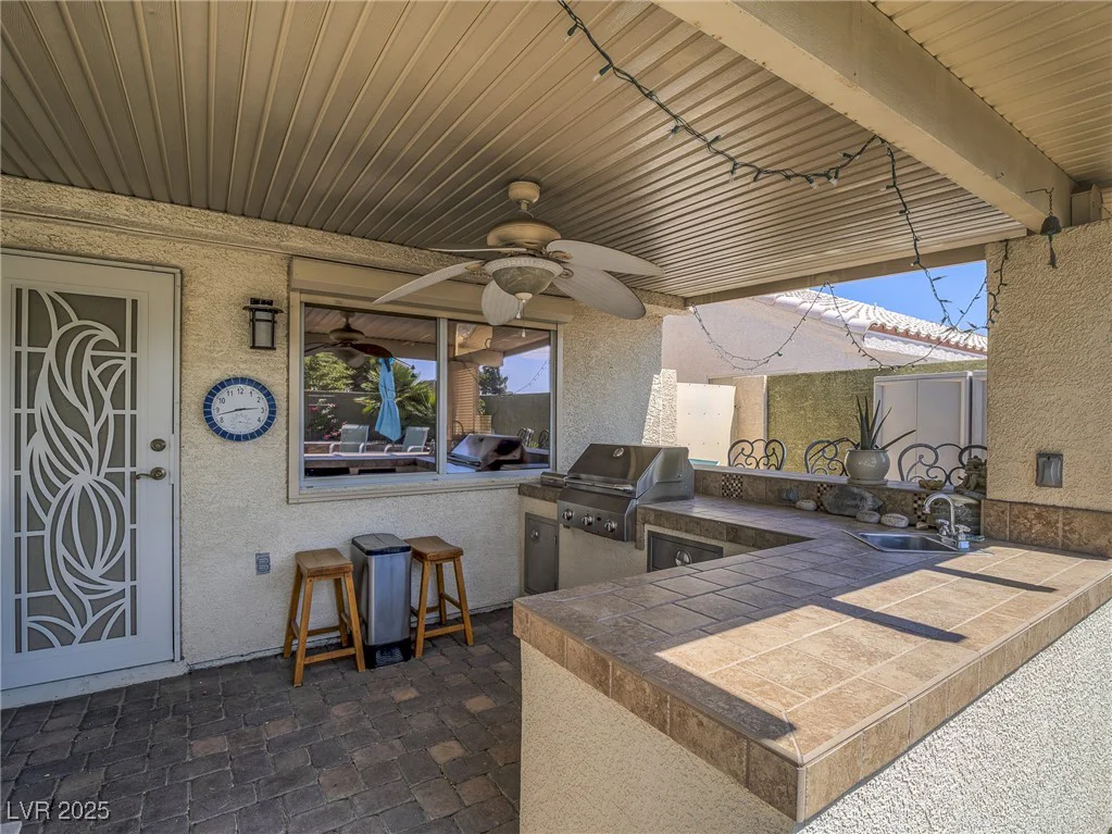 3591 Yorba Linda, Las Vegas, NV 89122