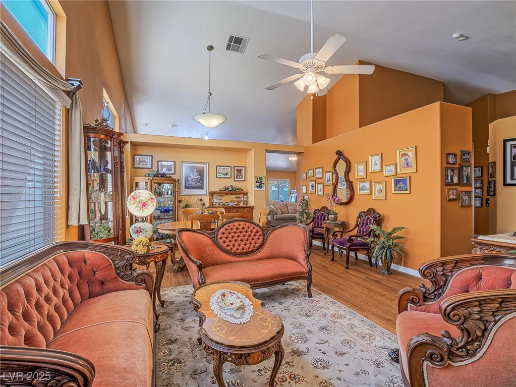 3591 Yorba Linda, Las Vegas, NV 89122