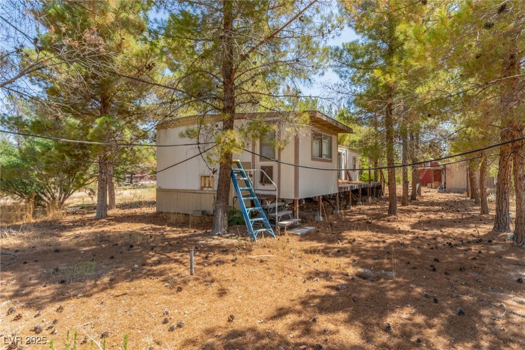 6210 Hawkins, Pahrump, NV 89061