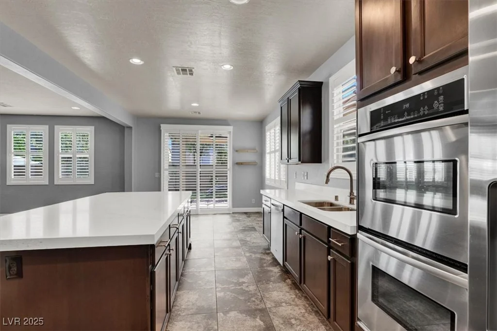 107 Crooked Putter, Las Vegas, NV 89148