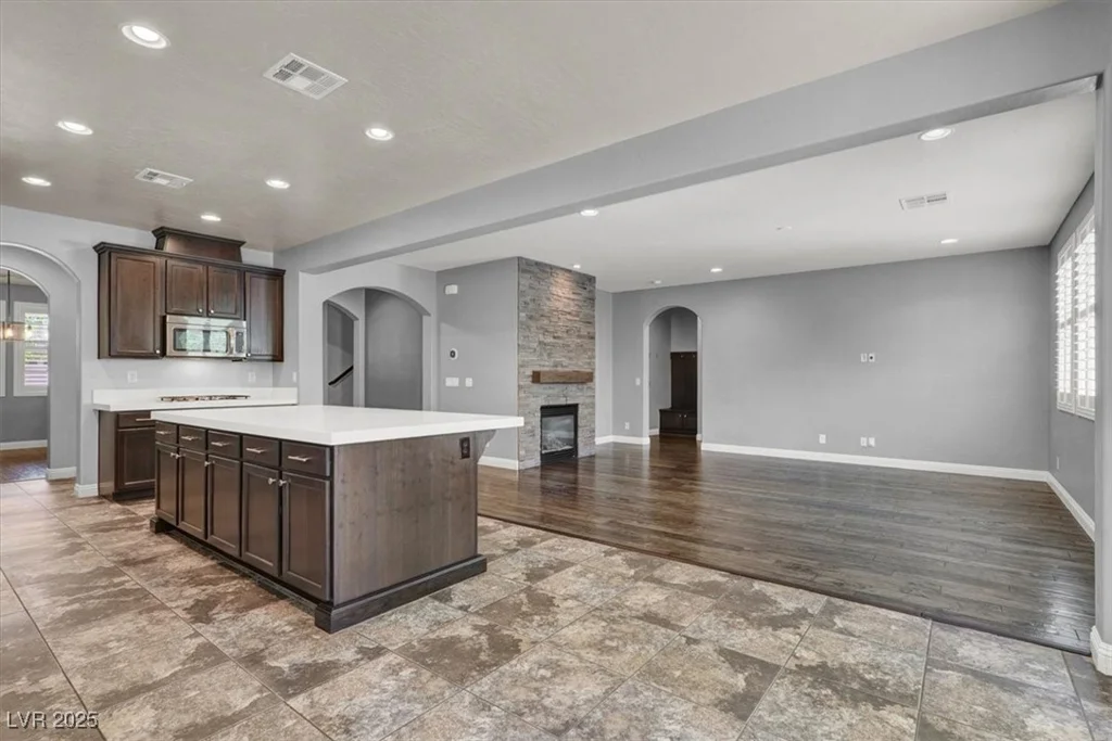 107 Crooked Putter, Las Vegas, NV 89148