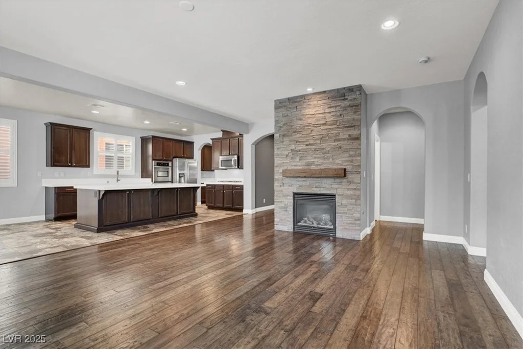 107 Crooked Putter, Las Vegas, NV 89148