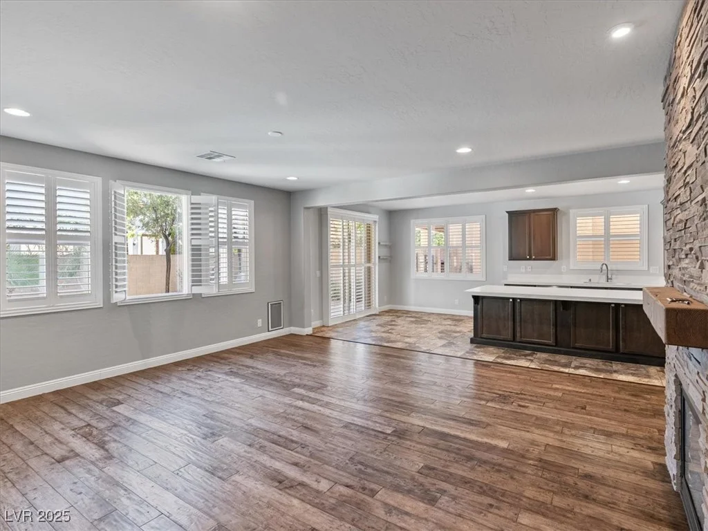 107 Crooked Putter, Las Vegas, NV 89148