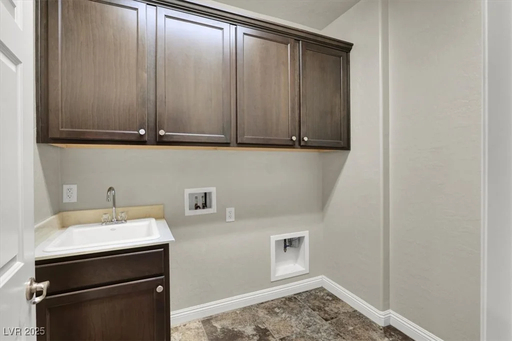 107 Crooked Putter, Las Vegas, NV 89148