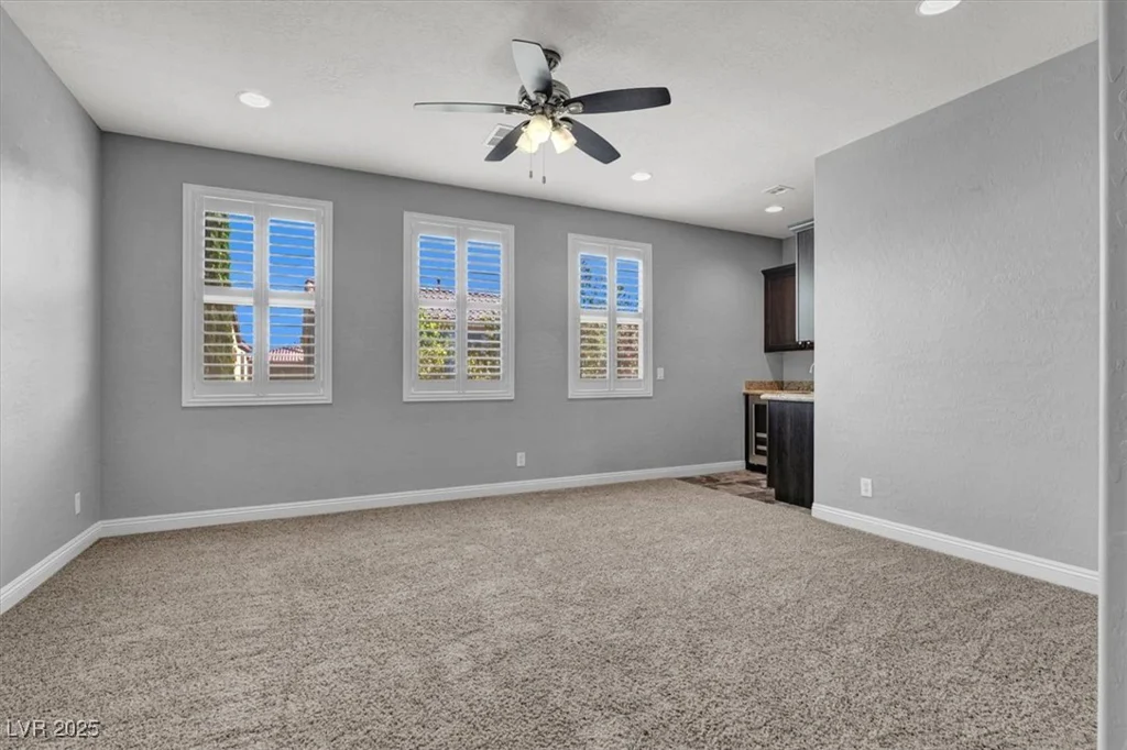 107 Crooked Putter, Las Vegas, NV 89148