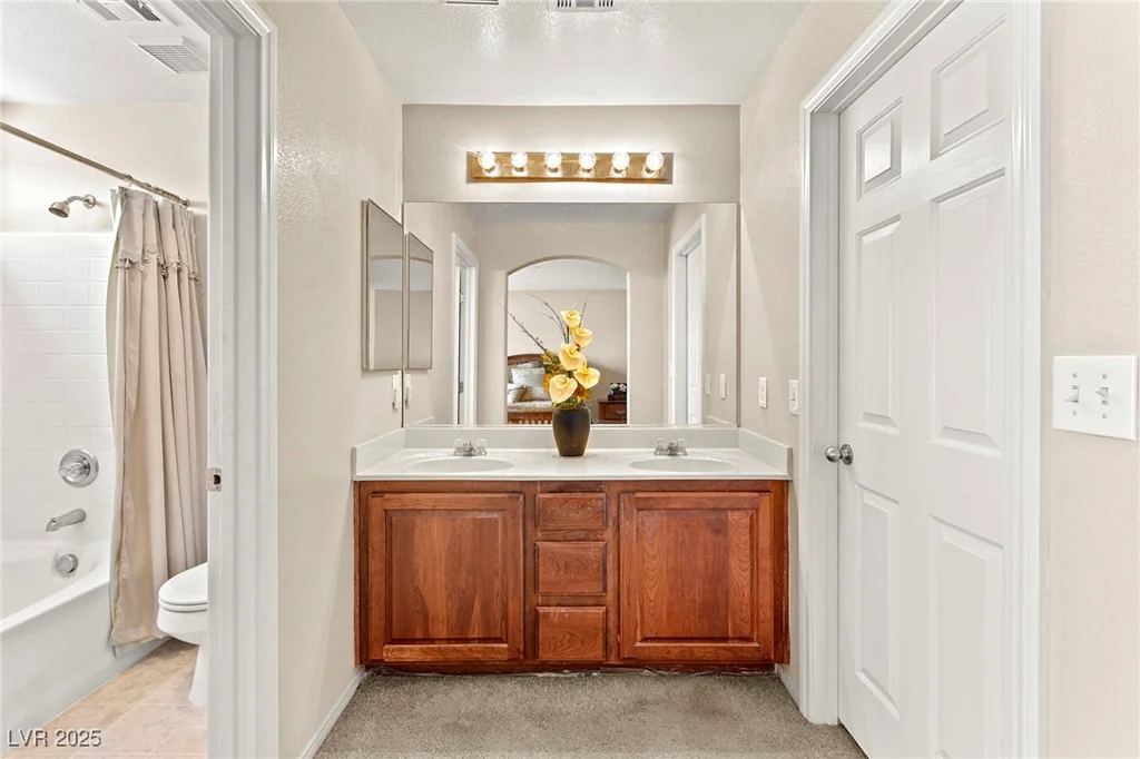 5980 Blue Grouse, Las Vegas, NV 89142