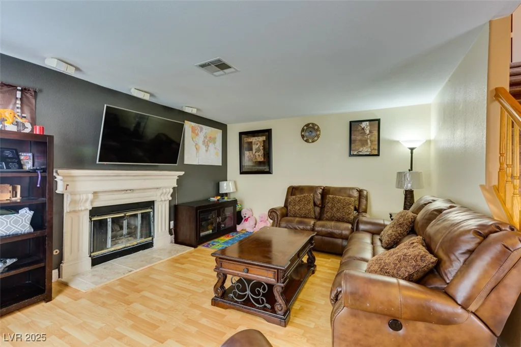 921 RADIANT STAR, Las Vegas, NV 89145