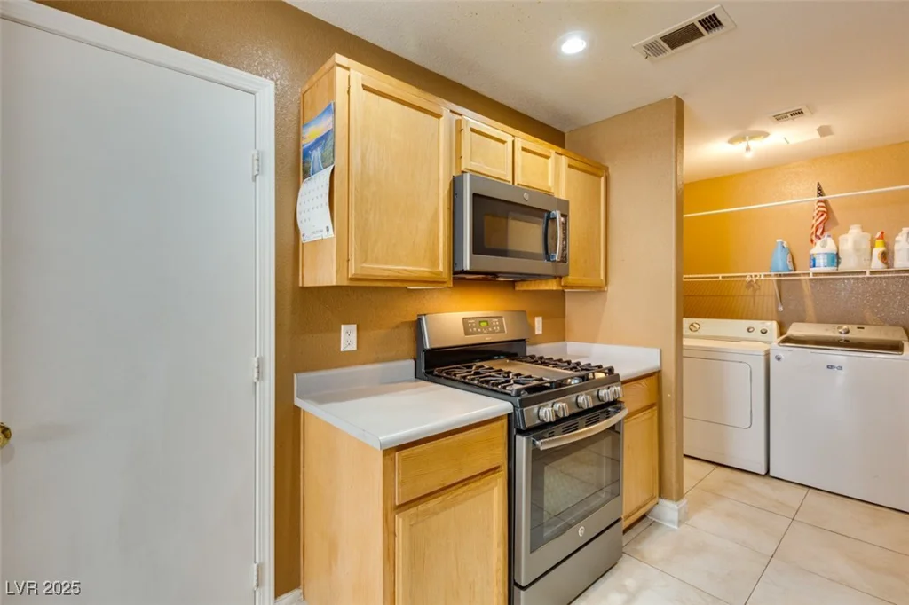 921 RADIANT STAR, Las Vegas, NV 89145