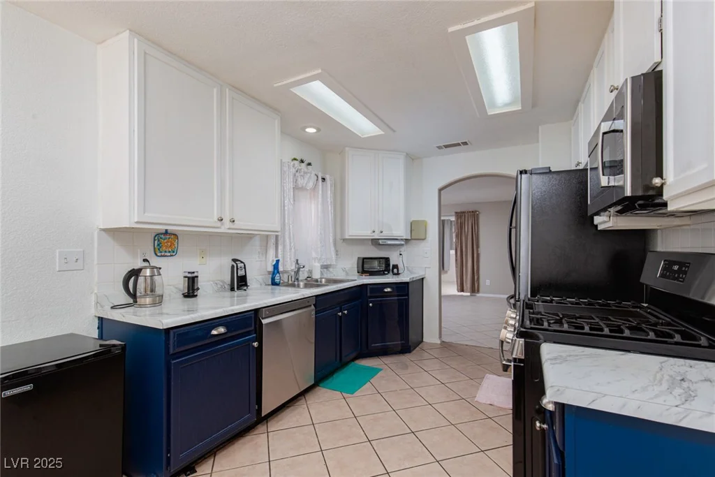 1541 Linnbaker, Las Vegas, NV 89110